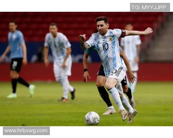 足球明星技巧视频教学揭秘提升球技的绝佳方法与实用技巧分享